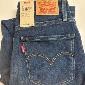 Levi High rise skinny 721 slim through hip and thigh 4 medium w27 l30 jeans